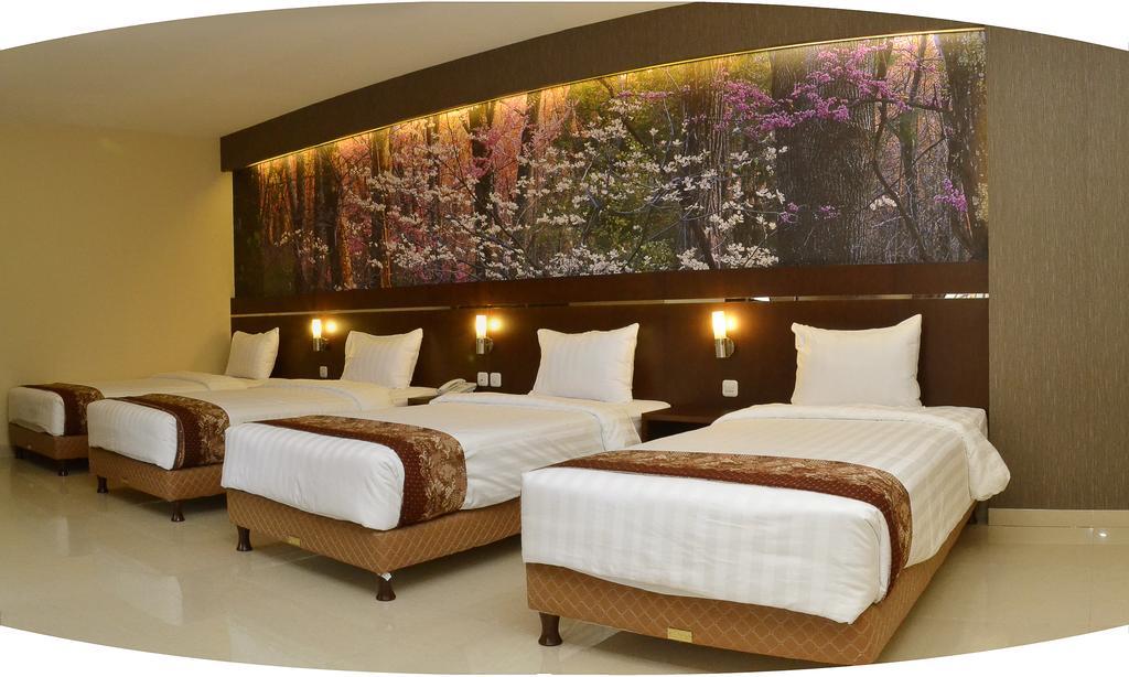 Bess Resort & Waterpark Hotel And Convention Маланг Екстериор снимка